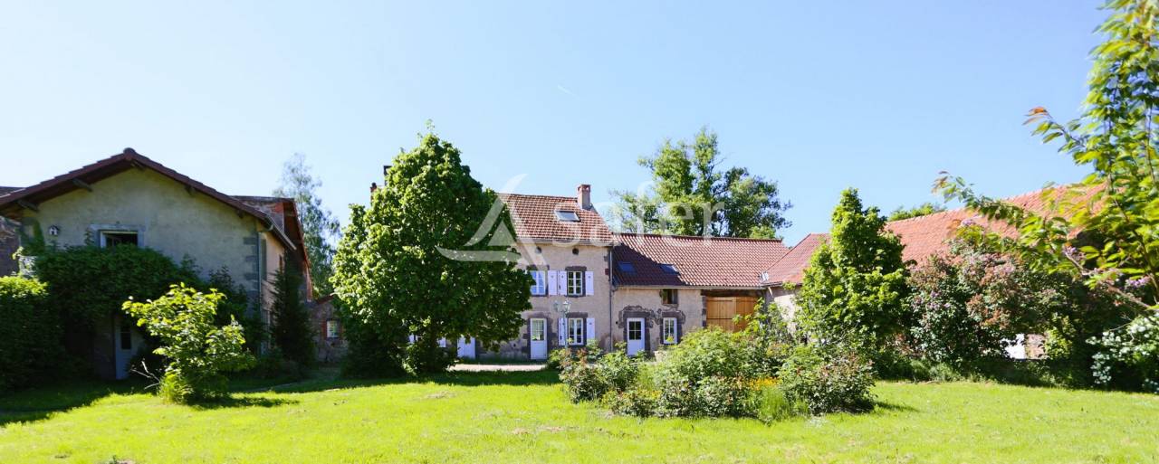 Propriété équestre familiale sur 2 ha environ TEILHEDE