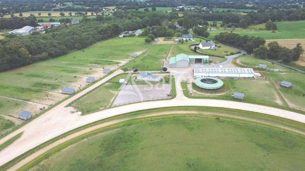 NORMANDIE - Manche (50) Centre d'entrainement 18 ha