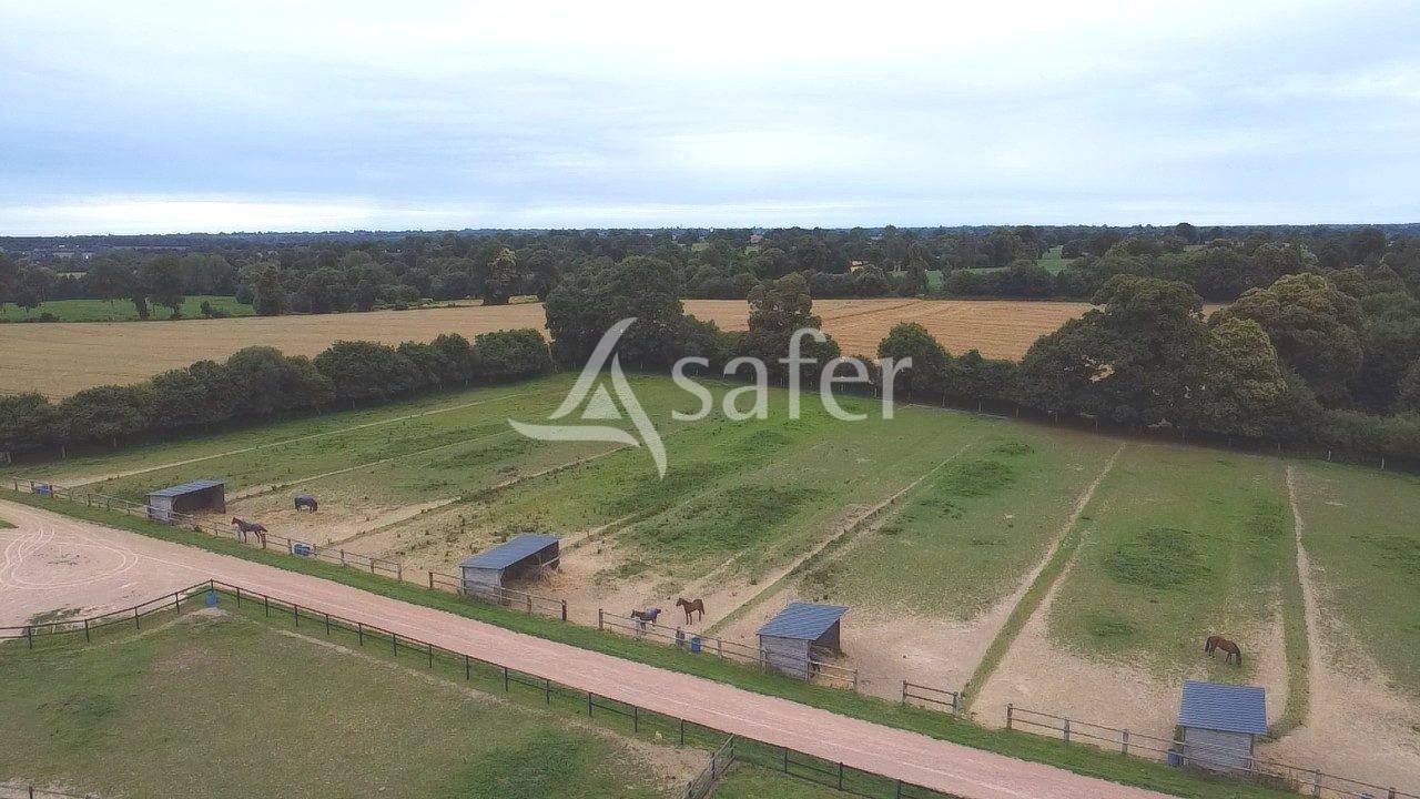 NORMANDIE - Manche (50) Centre d'entrainement 18 ha