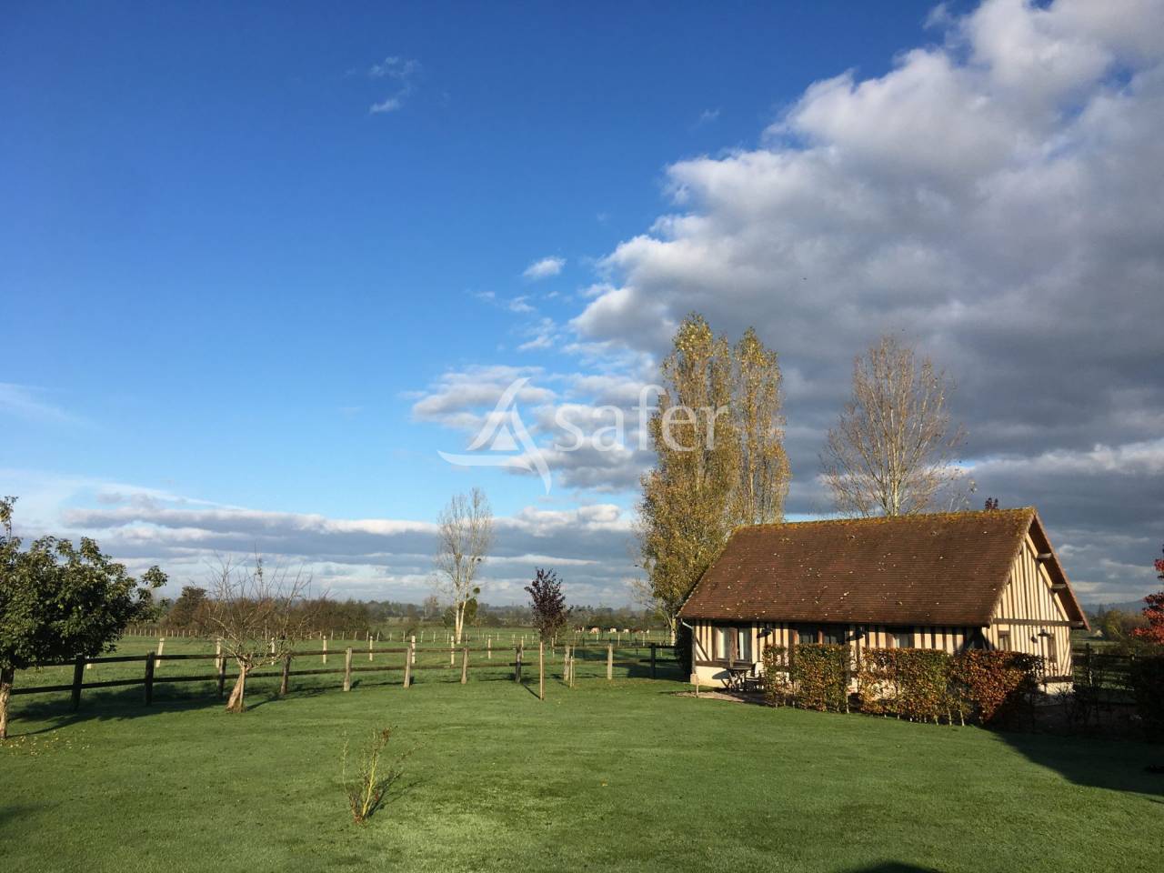 Propriété Equestre idéalement située sur 13 hectares