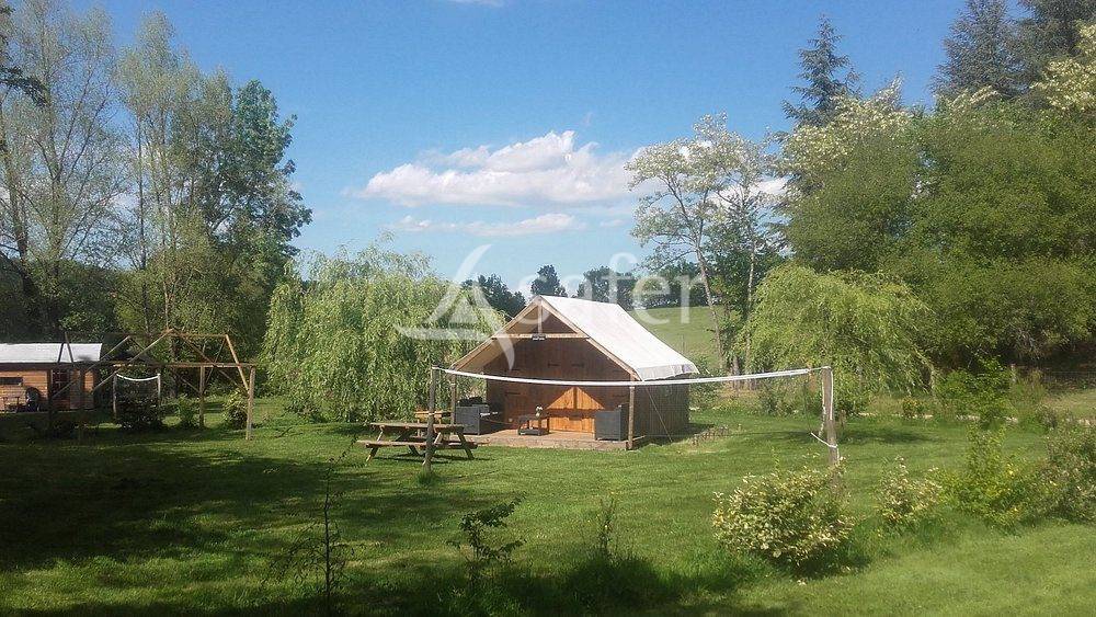 Camping &agrave; la ferme sur 8ha et ferme p&eacute;dagogique