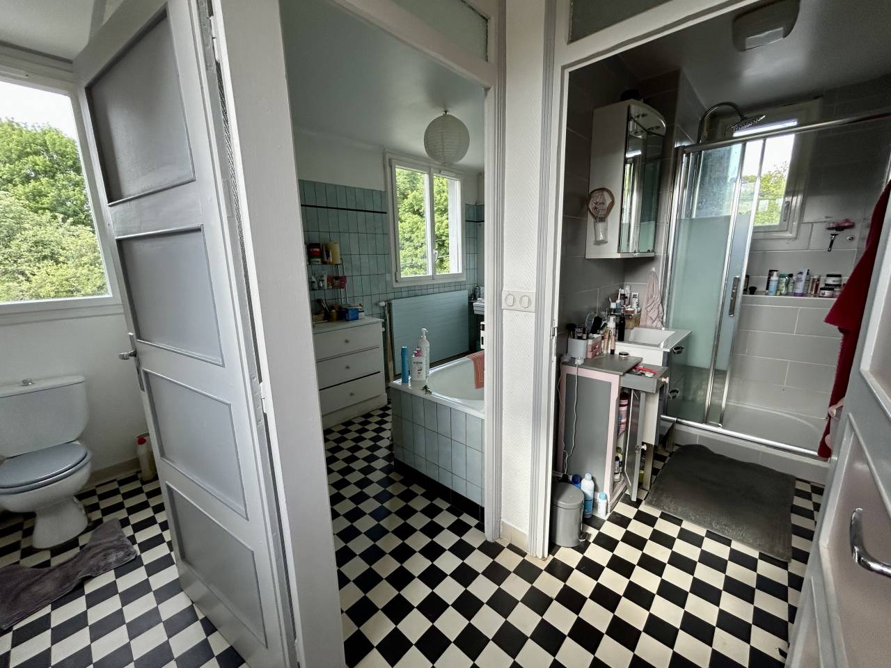 Propriété de 3,75 ha comprenant deux maisons