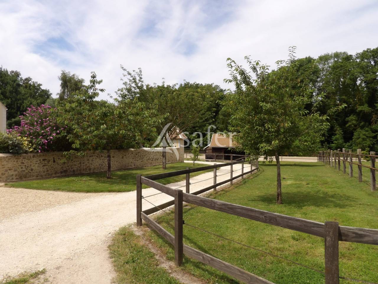 Propriété équestre proche Paris - 9ha