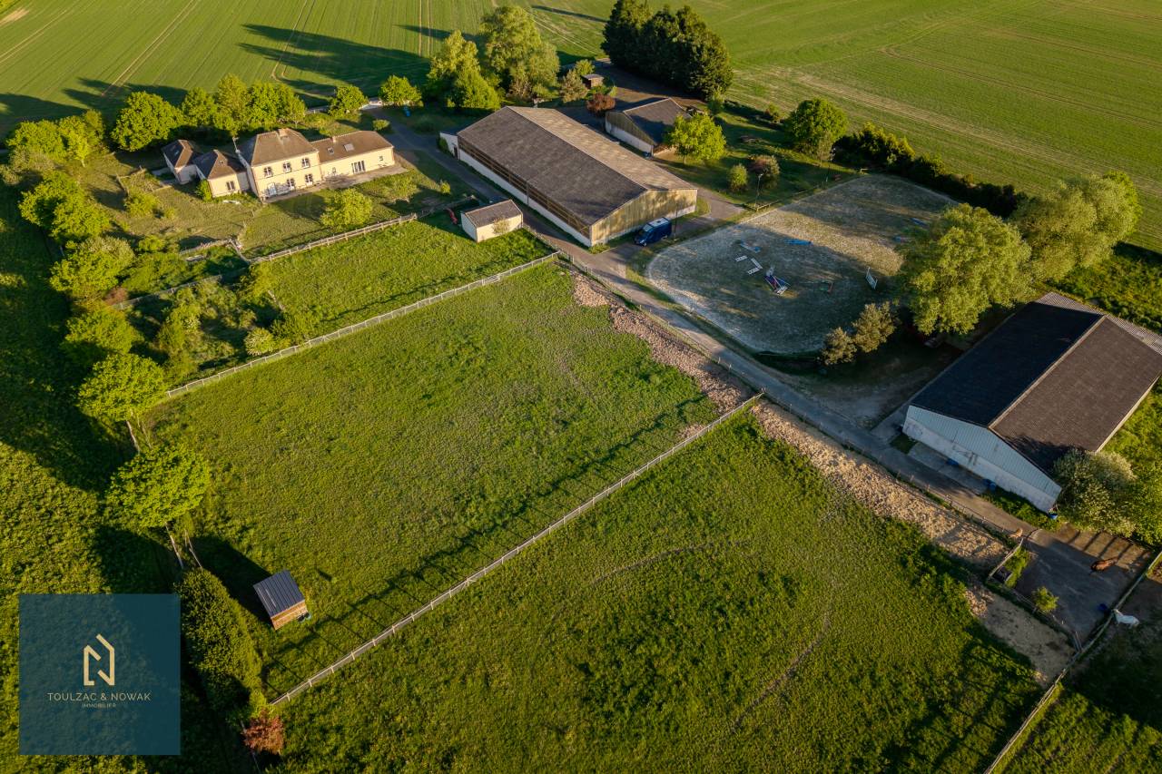 GRANDE PROPRIÉTÉ EQUESTRE - RAMBOUILLET - ILE DE FRANCE