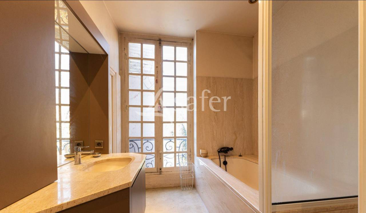 Propriété de prestige et dépendances RIOM