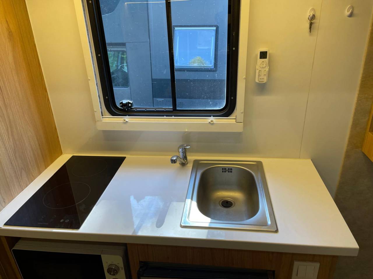 MERCEDES-BENZ ATEGO 1529 JL INTERNATIONAL 7