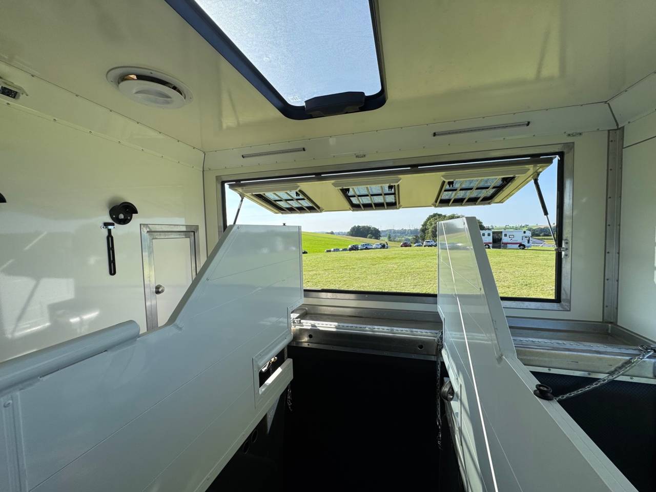 IVECO DAILY 70C18 POP OUT