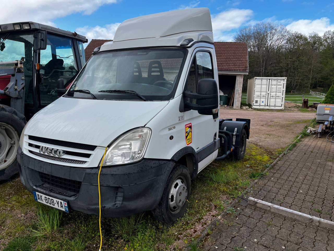Camion IVECO VL - Semi Remorque 5 Chevaux VOW