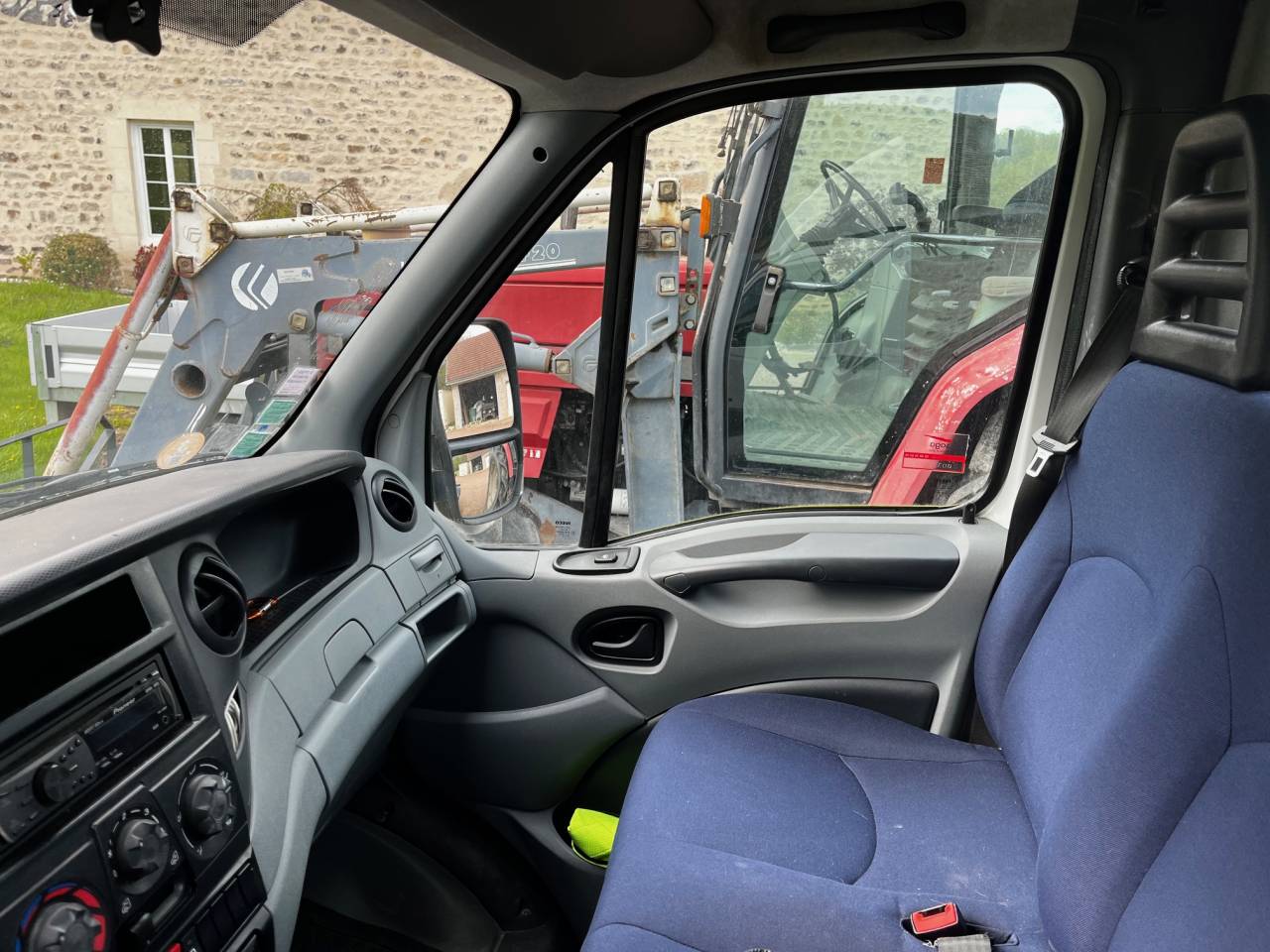 Camion IVECO VL - Semi Remorque 5 Chevaux VOW