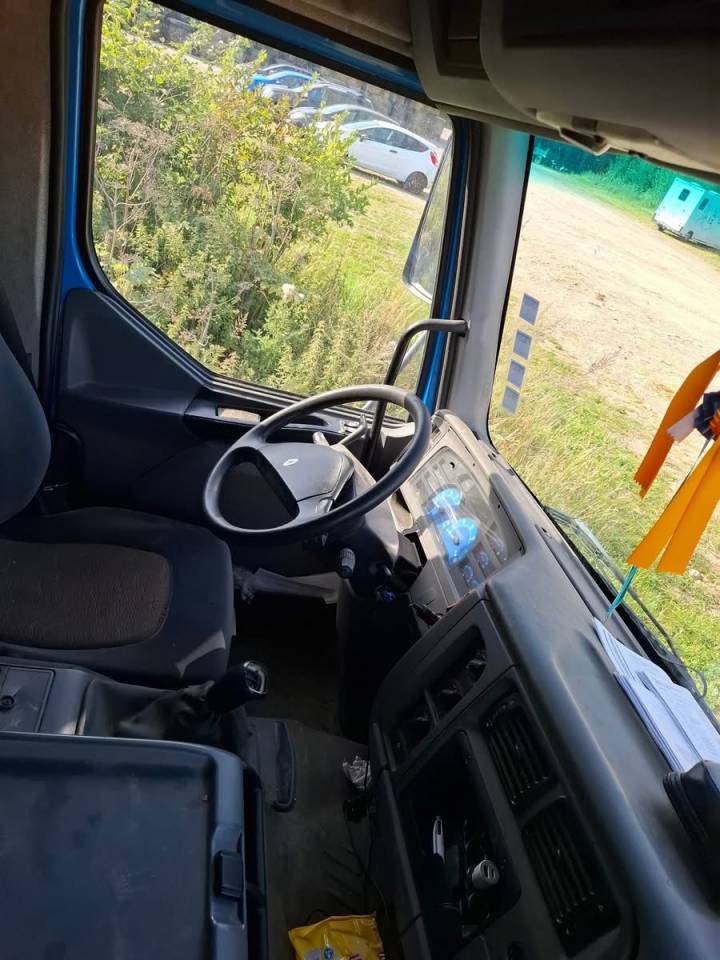 Camion Renault pour 10 chevaux