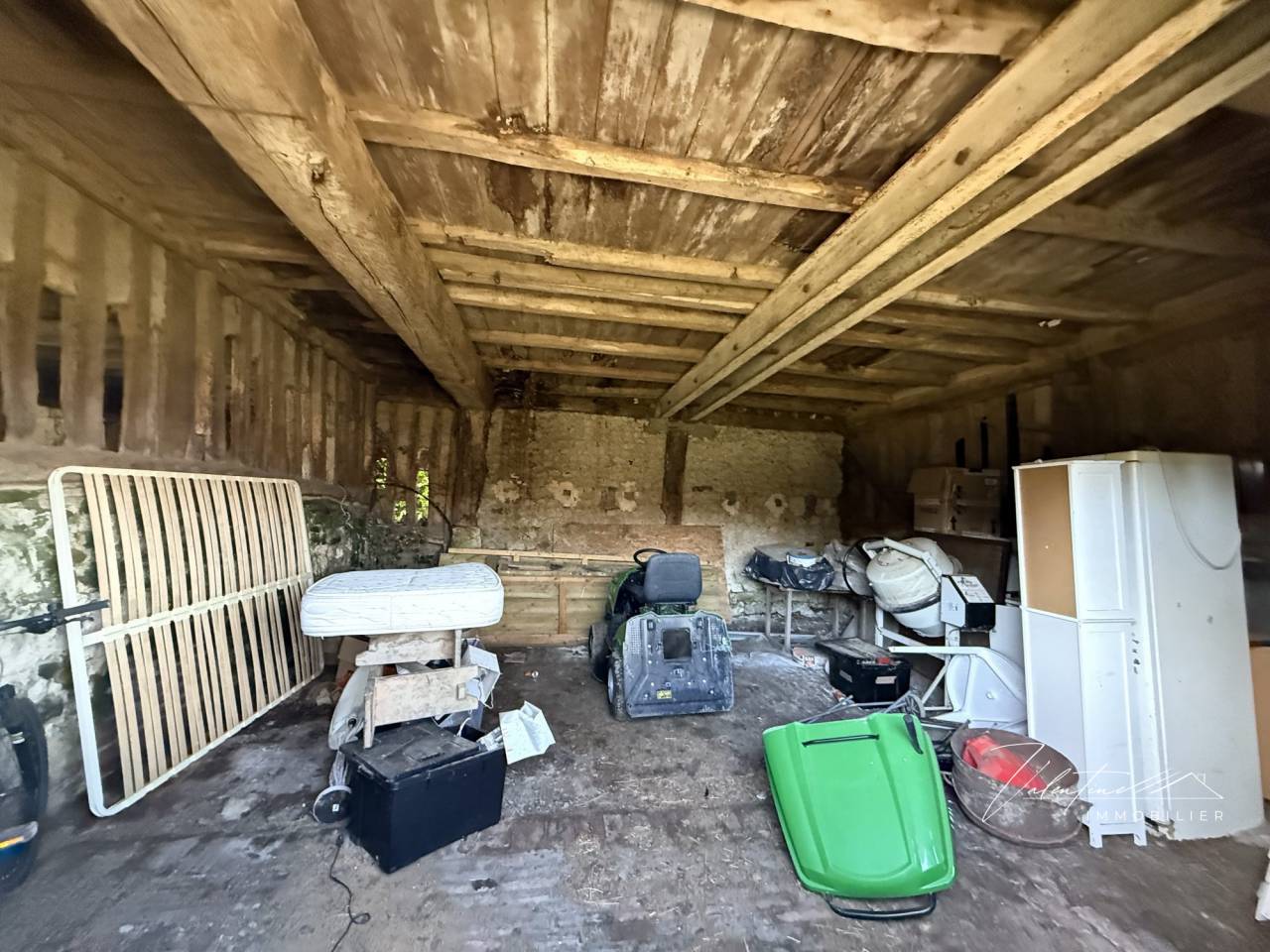 BÂTIMENT AGRICOLE À RÉNOVER