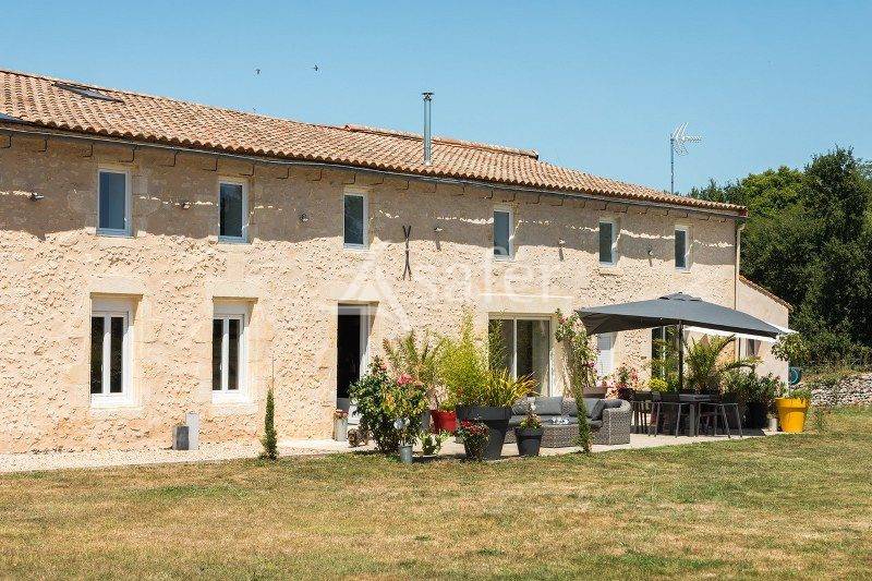 Au coeur de la for&ecirc;t m&eacute;docaine, belle propri&eacute;t&eacute; de 6 hectare