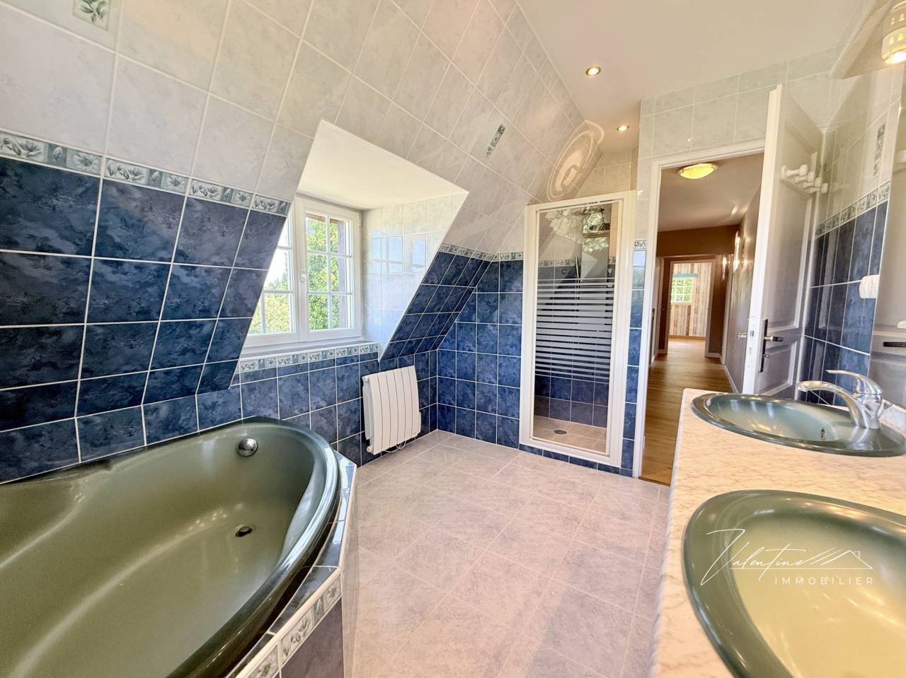 RAVISSANTE PROPRIÉTÉ AUX PORTES DE PONT L'ÉVÊQUE