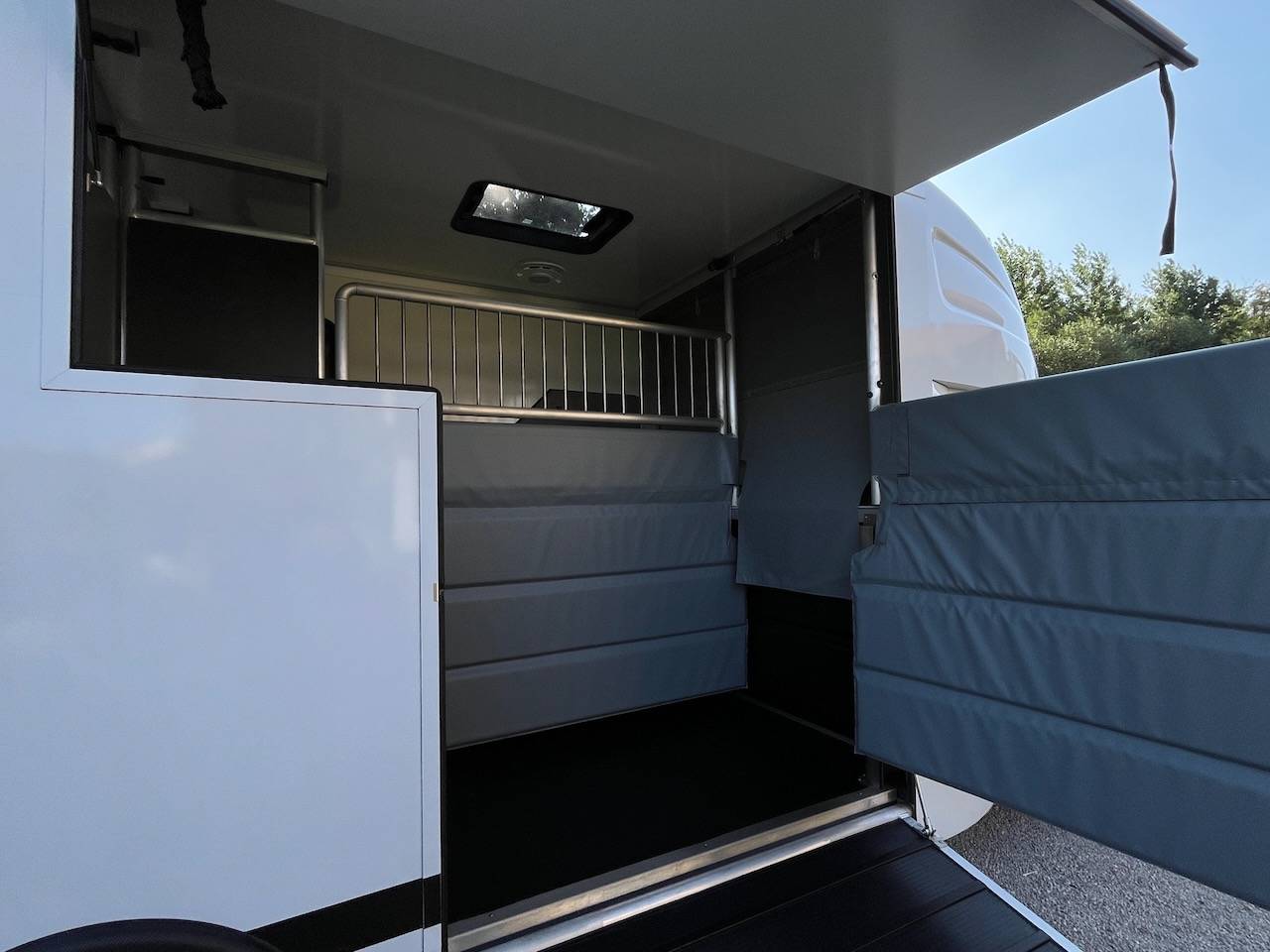 PEUGEOT BOXER BLUEHDI 165 MSG STALLION LIGHT