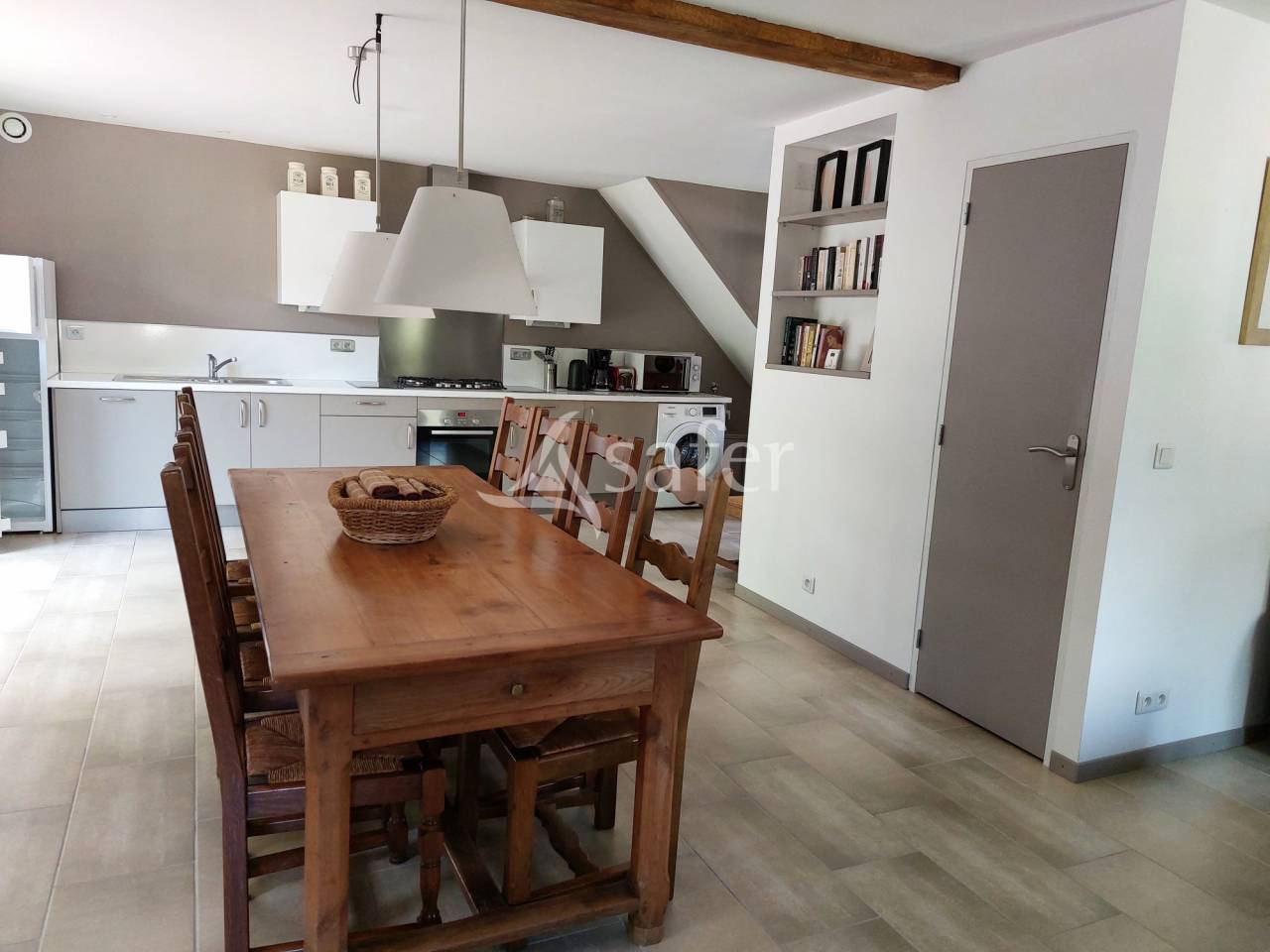 Très belle propriété en pierre avec maison, gîte et chambres