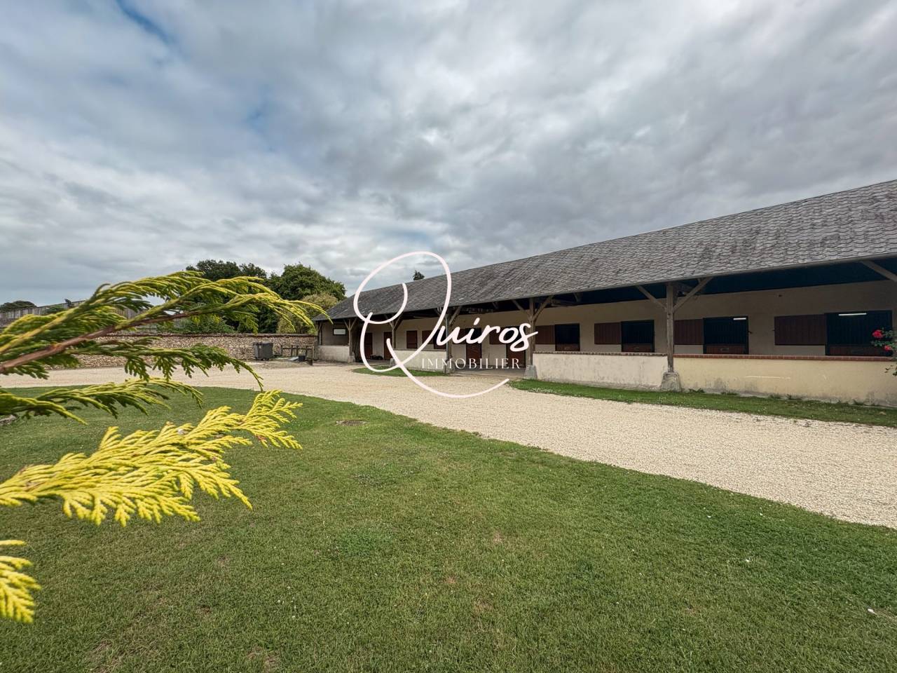 Propriété fonctionelle - 6 hectares - Evreux