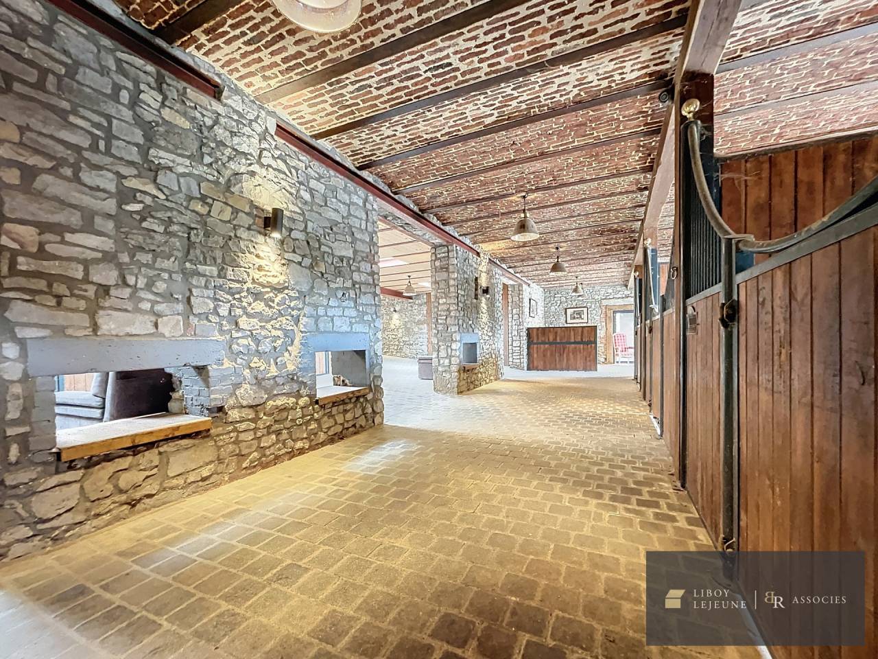 Ferme équestre sur 3,5 ha à Wierde - Opportunité 