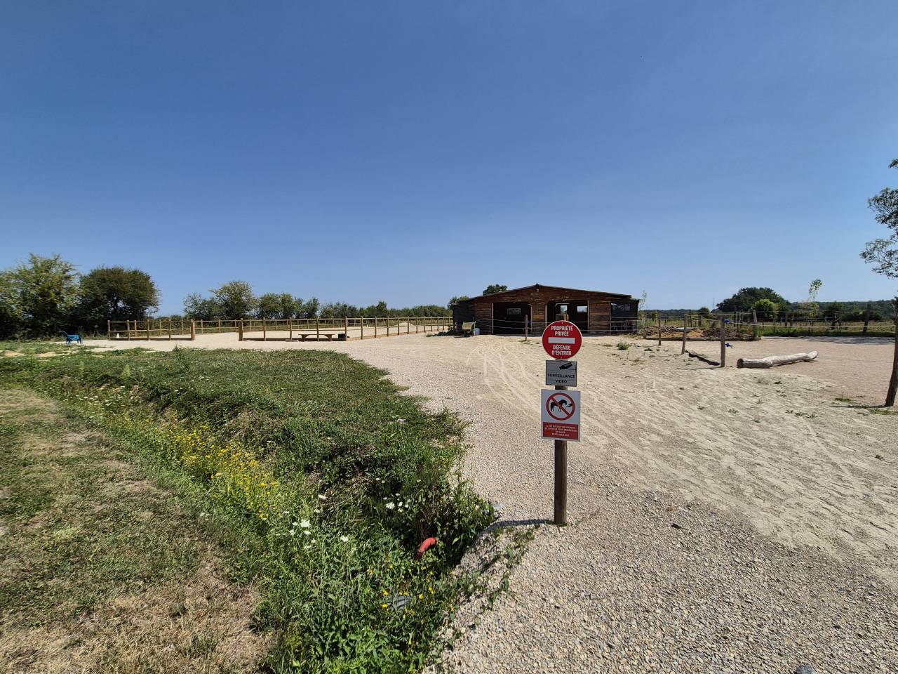 Superbe ferme équestre Bressanne en Saone-et-loire 