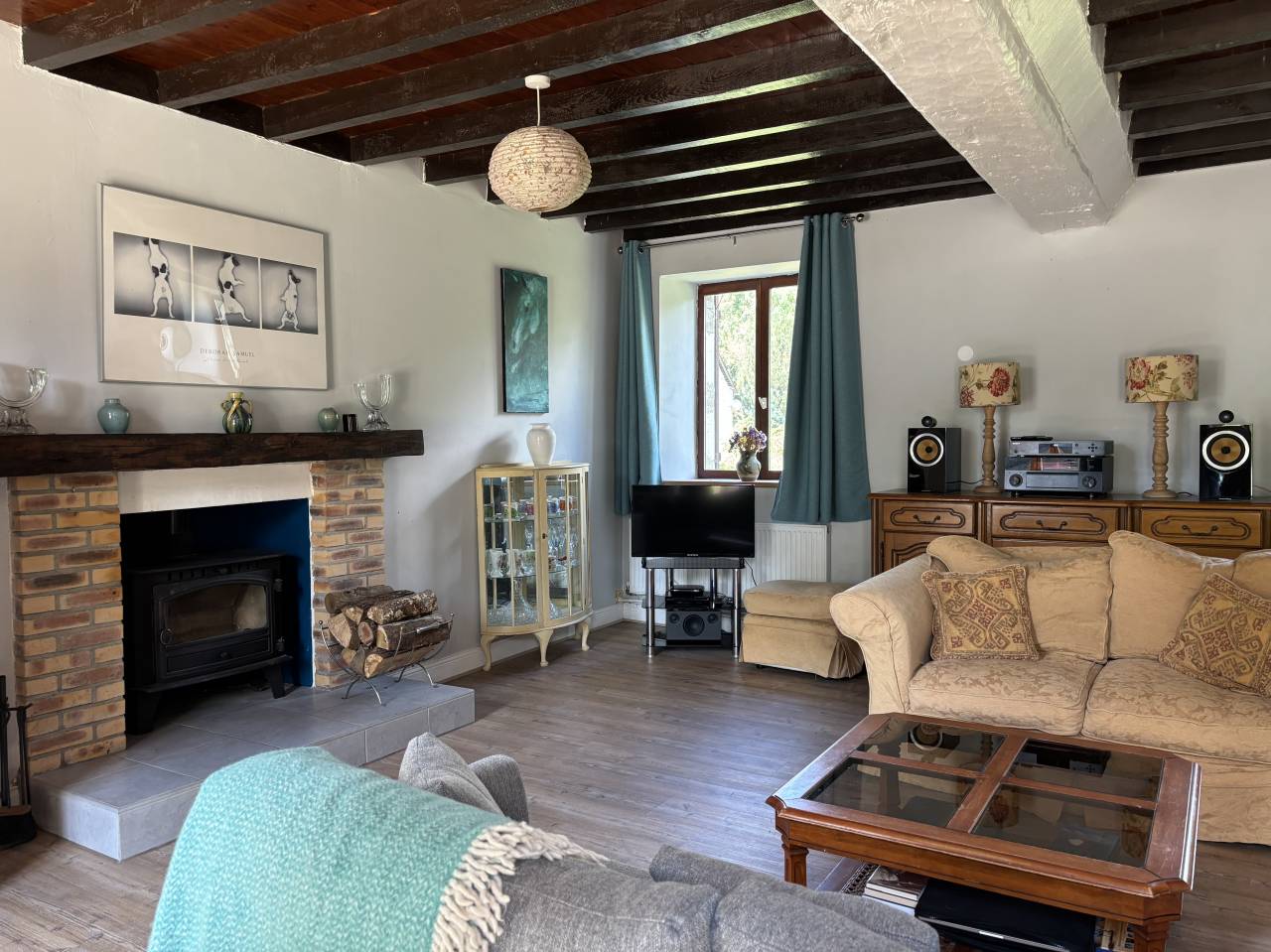 Fermette avec 2 gites, 2.2 ha, 53160 proche Mayenne