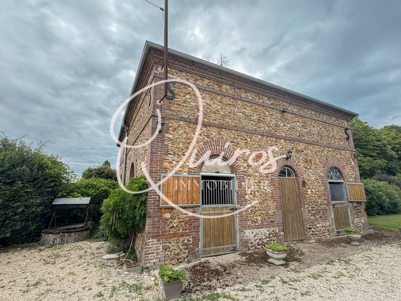  Propriété fonctionelle - 6 hectares - Evreux