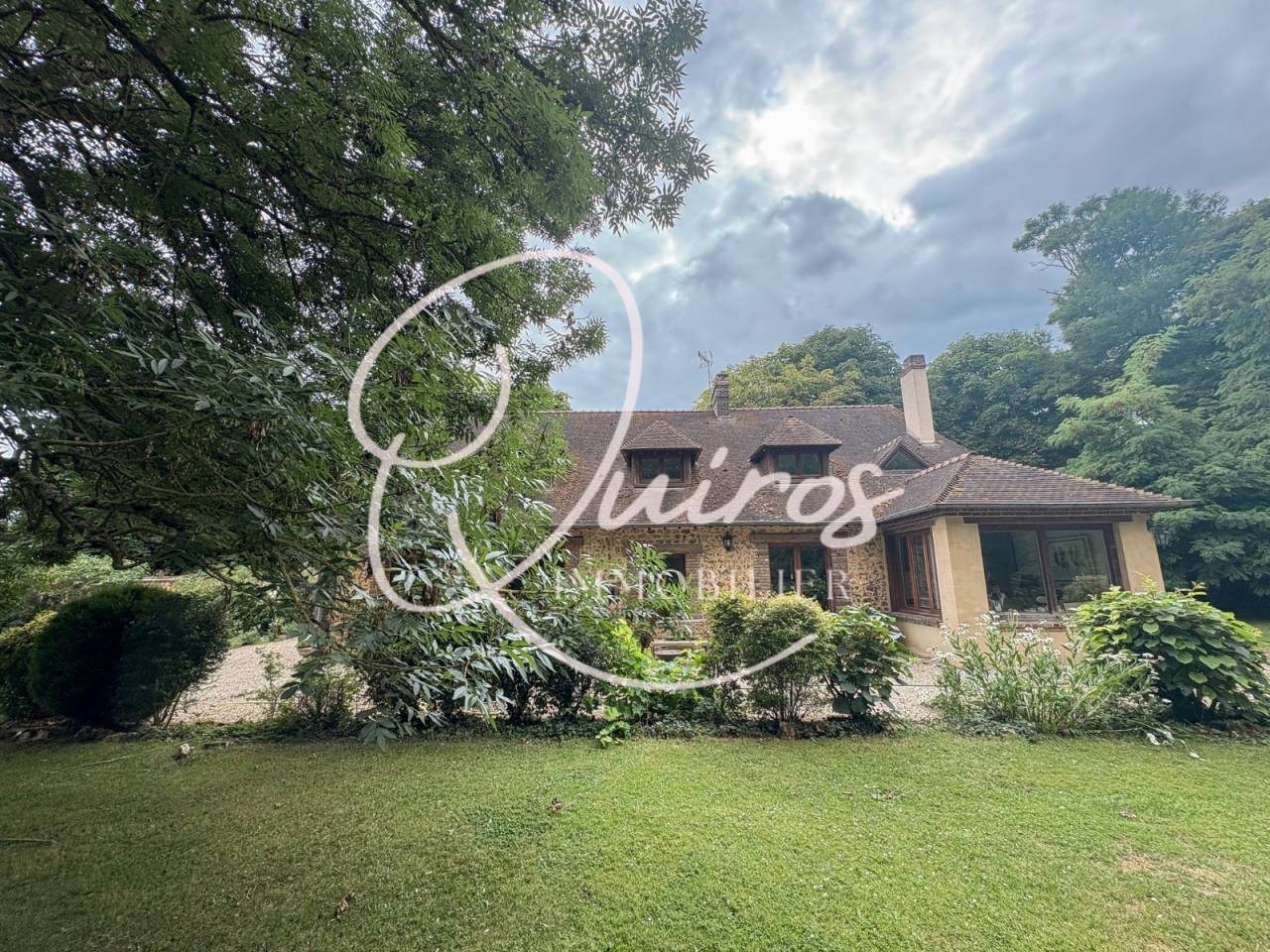  Propriété fonctionelle - 6 hectares - Evreux