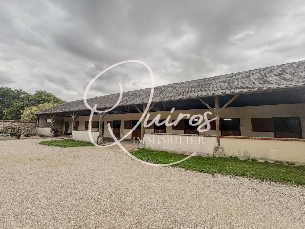  Propriété fonctionelle - 6 hectares - Evreux