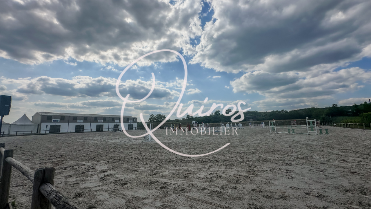 Domaine équestre fonctionnel au cœur des Yvelines