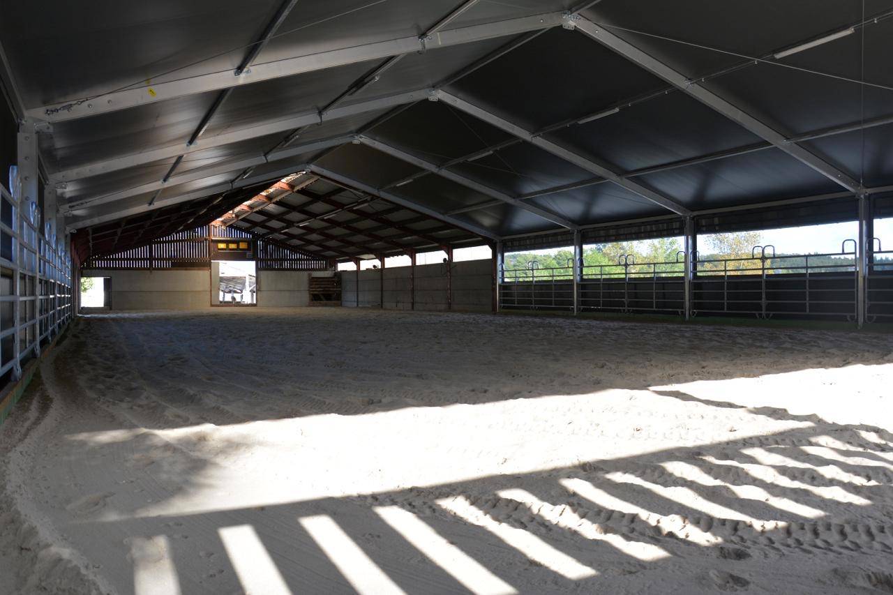 Pension prairie-stabulation-piste couverte Fauvillers