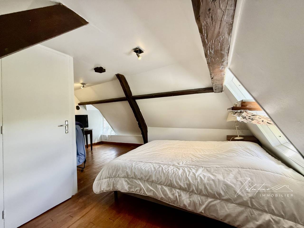 CHARMANTE MAISON EN COLOMBAGES PR&Egrave;S DE PONT-L'&Eacute;V&Ecirc;QUE