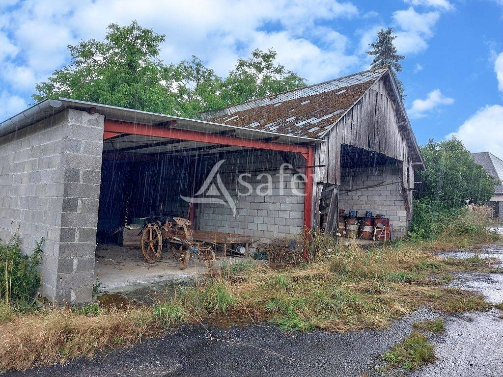 Propriété bâtie de 21ha10 dans un hameau