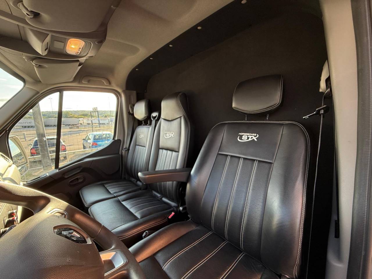 VL STX STALLE 3P 165CH SELLERIE XL- VENDU