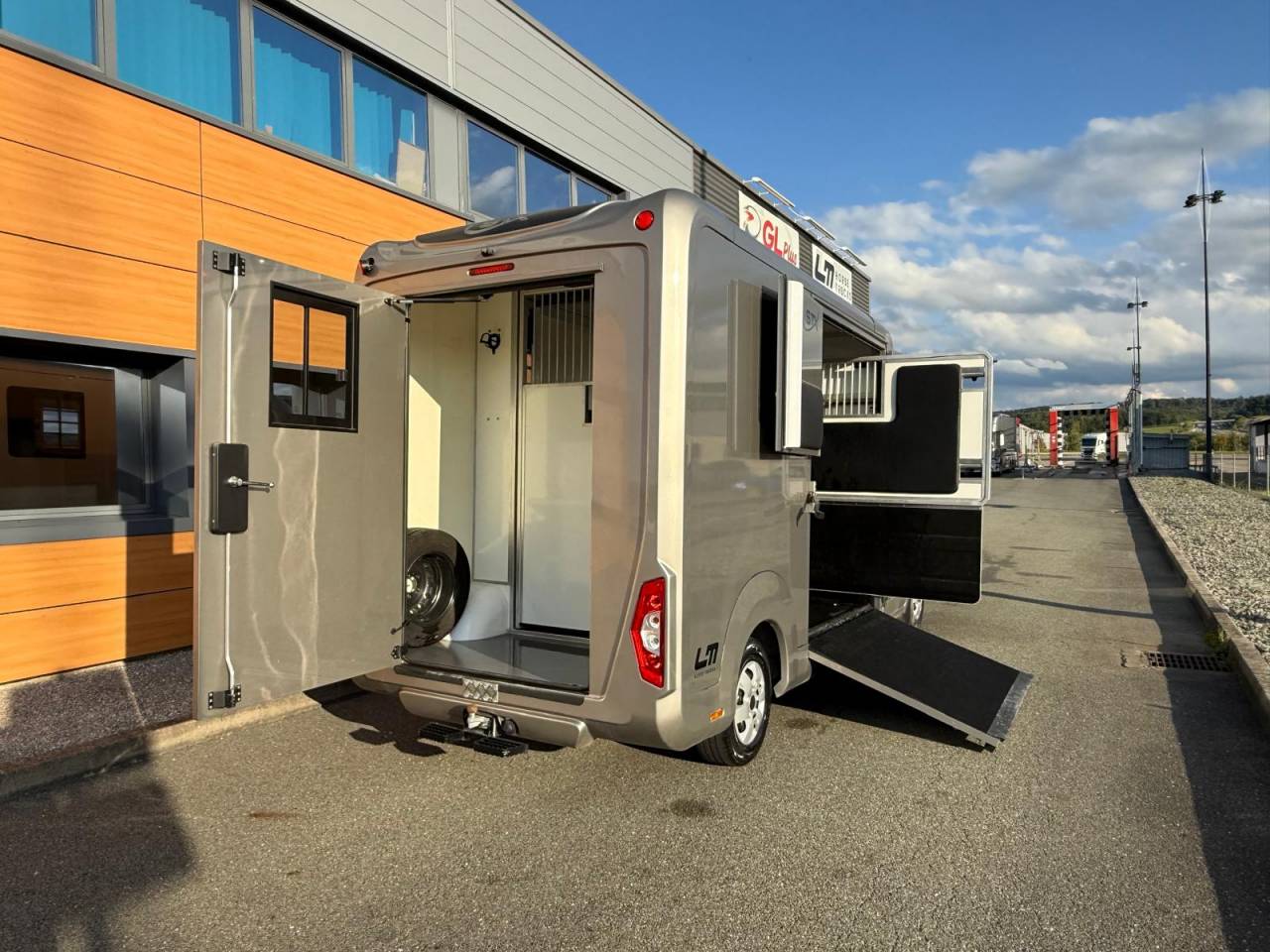 VL STX STALLE 3P 165CH SELLERIE XL- VENDU