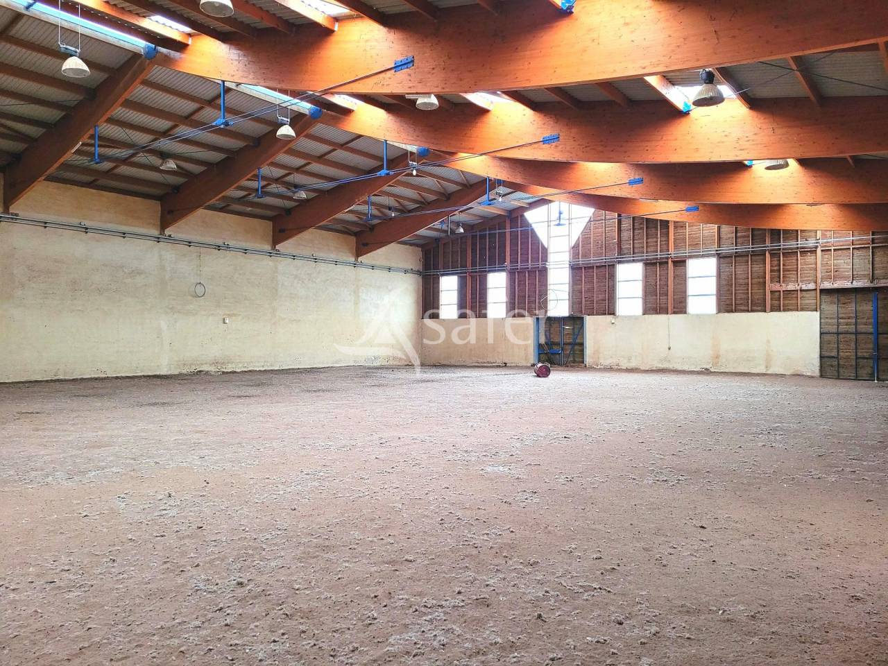 Entre Cahors et Montauban, grand et rare complexe équestre sur