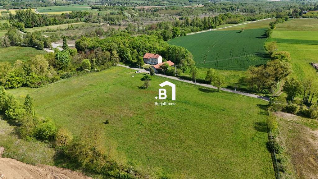 Maison 6 pieces 162m² sur 24 000 m²