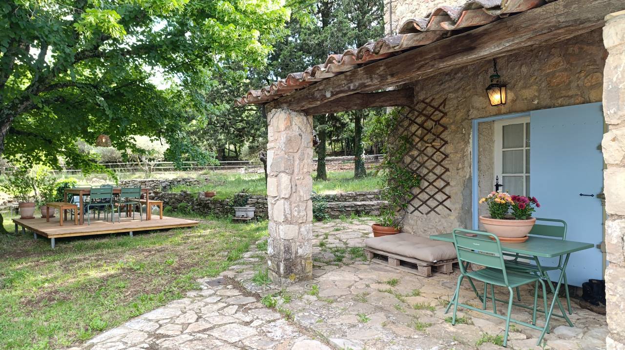 Ancienne bastide + dépendance sur 5,5 ha de terrain