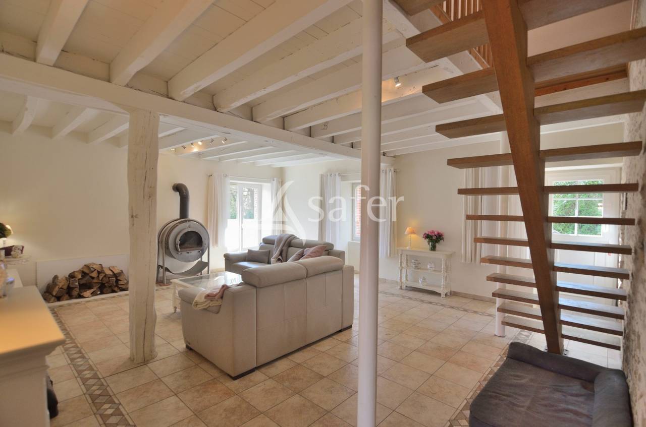 Maison d'habitation avec 2 gîtes équestres sur env. 6ha