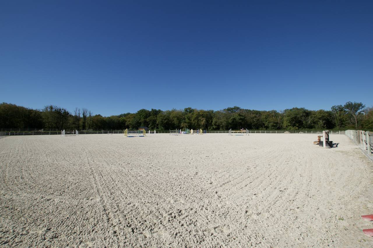 Luxuriöser Pferdeanlage, 20 Minuten von Basel entfernt