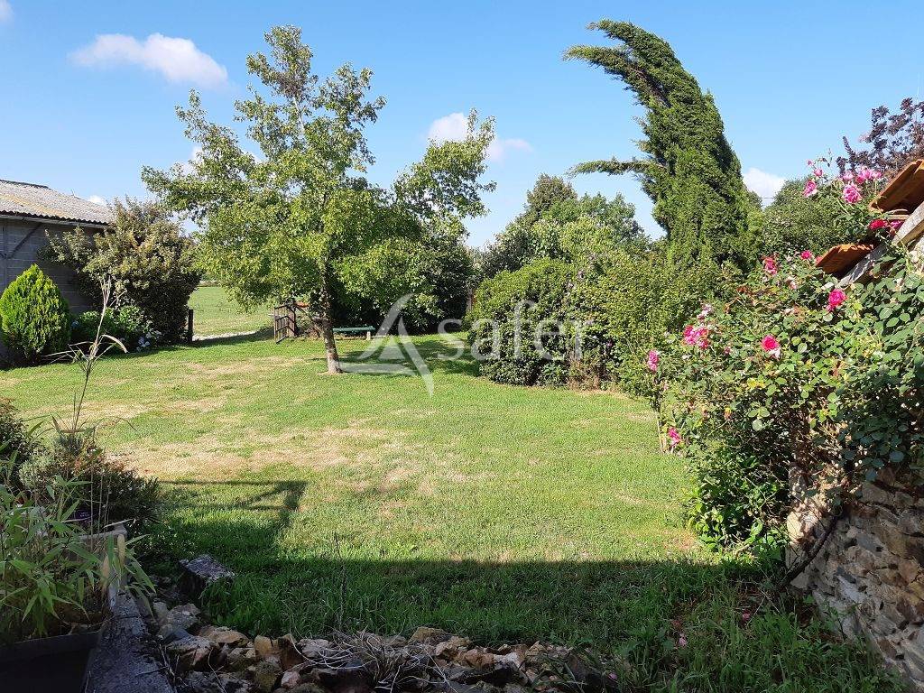 Propriété agricole d'élevage sur environ 79 ha