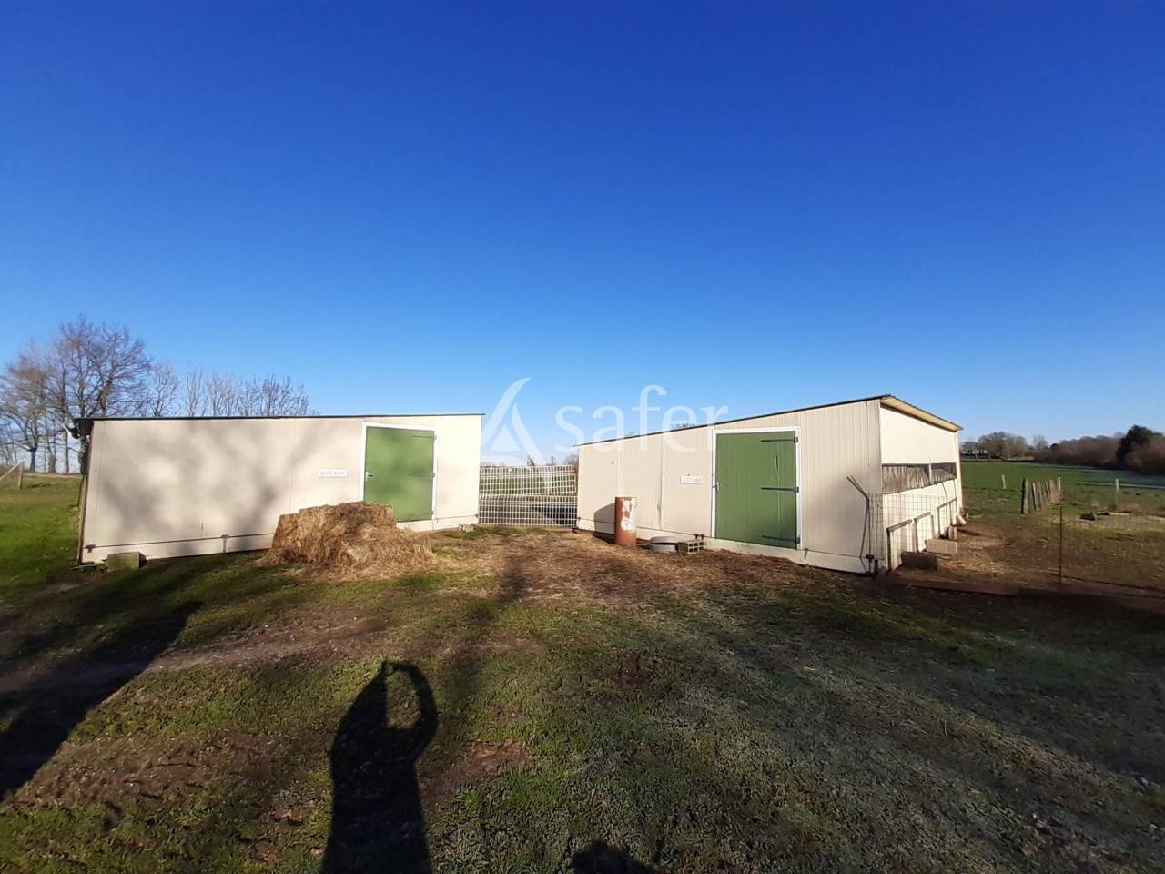 Ancienne Ferme sur environ 17 ha