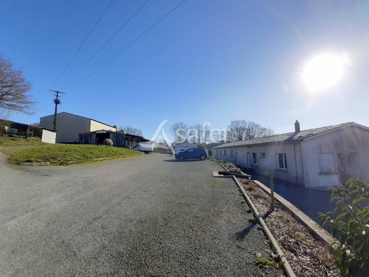 Ancienne Ferme sur environ 5 ha