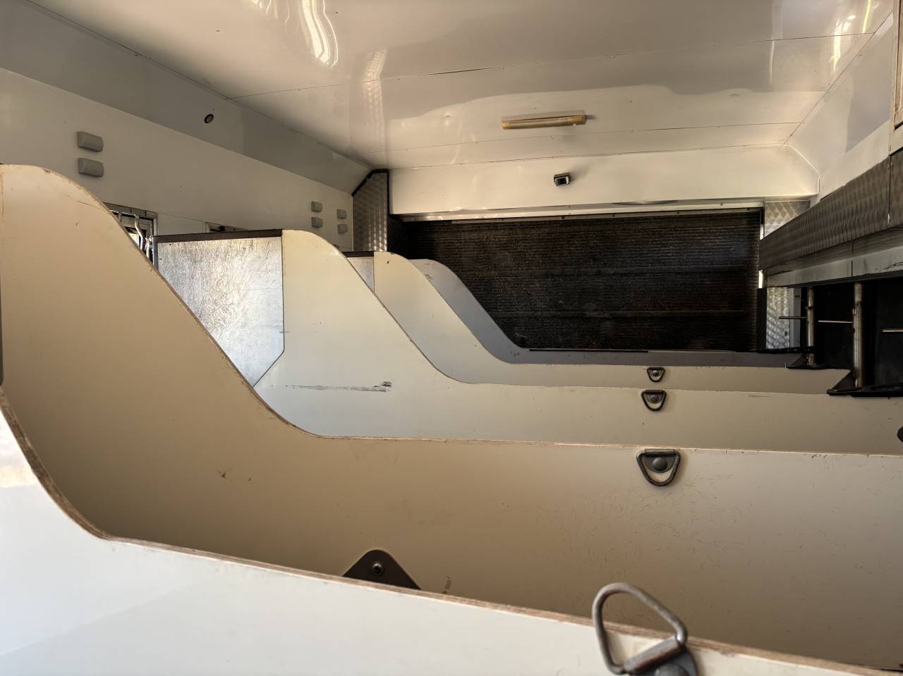 Camion DAF 8 places chevaux + home car