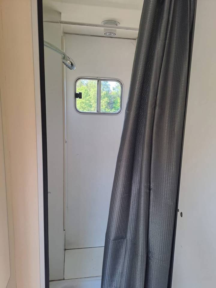 Camion Chevaux Volvo FL6 