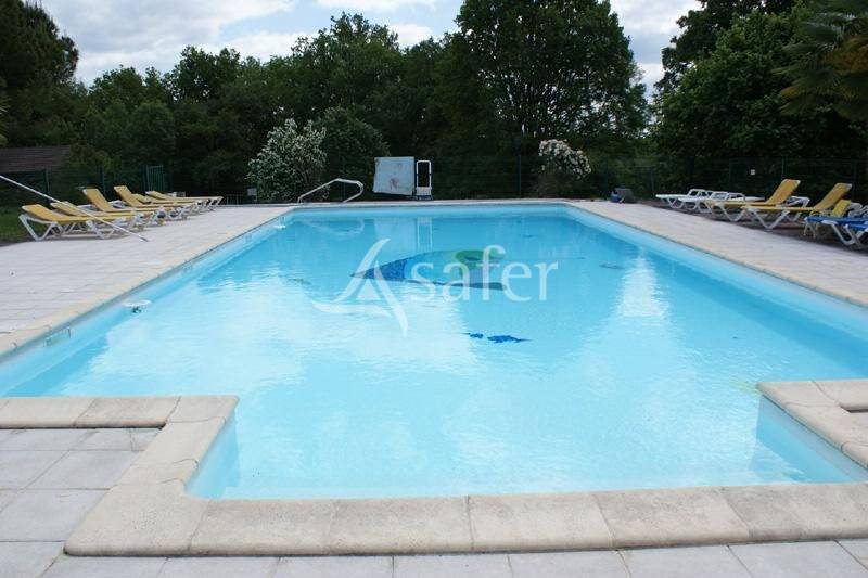 Domaine de caractère sur 44 ha Est du Lot proche Dordogne