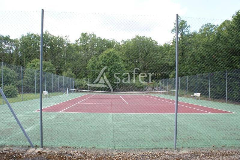 Domaine de caractère sur 44 ha Est du Lot proche Dordogne