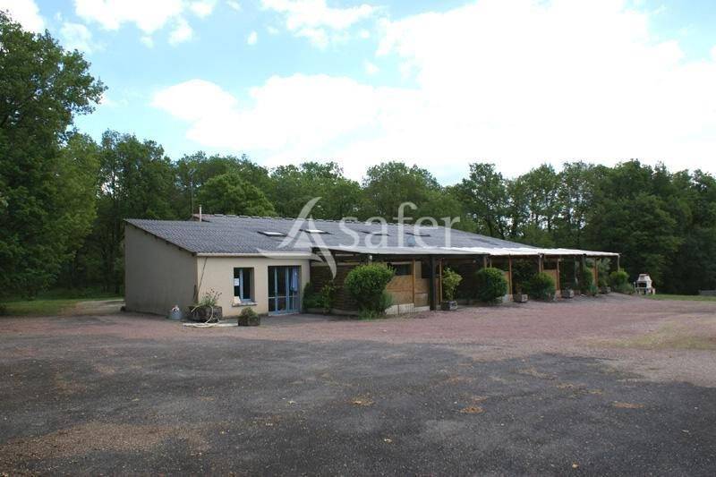 Domaine de caractère sur 44 ha Est du Lot proche Dordogne