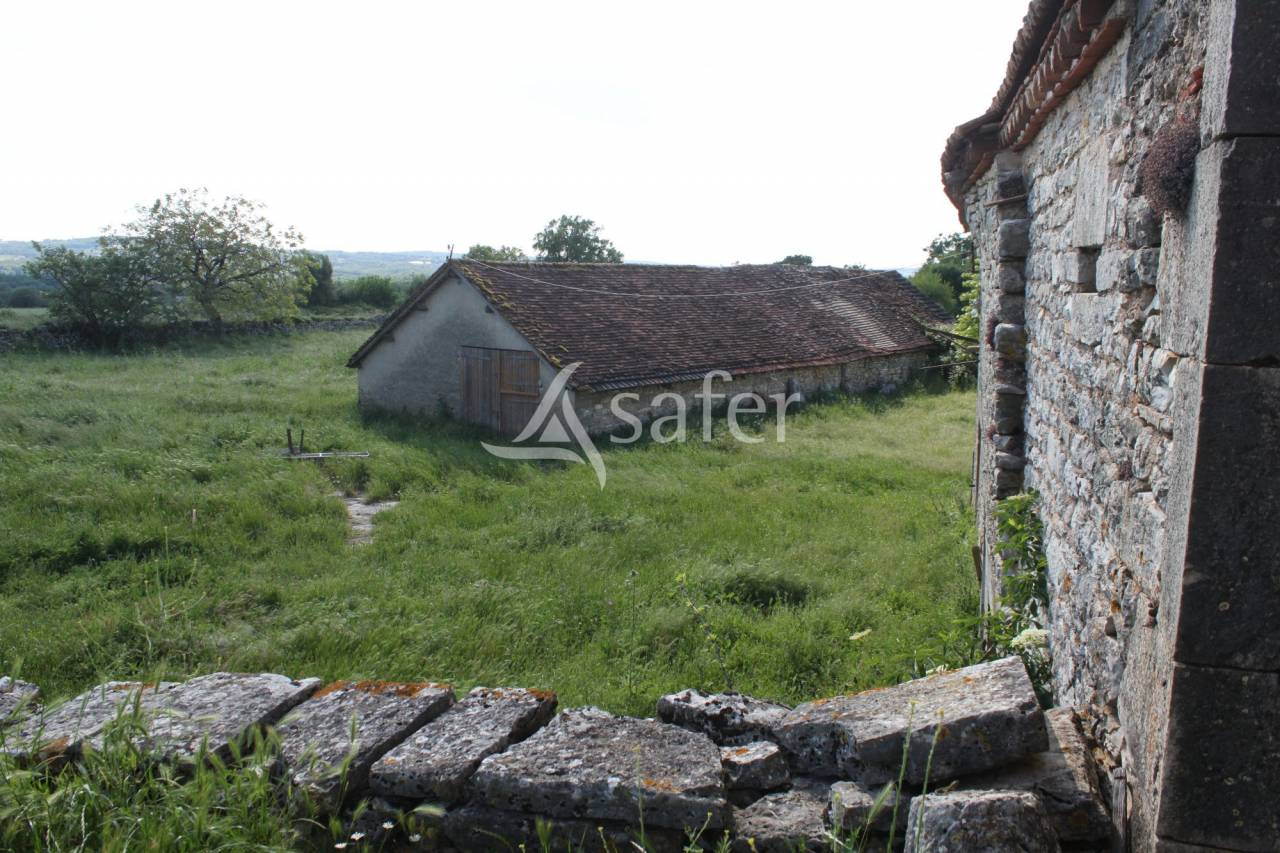 Granges quercynoises sur 13 ha au Coeur du Causse du Quercy Loto