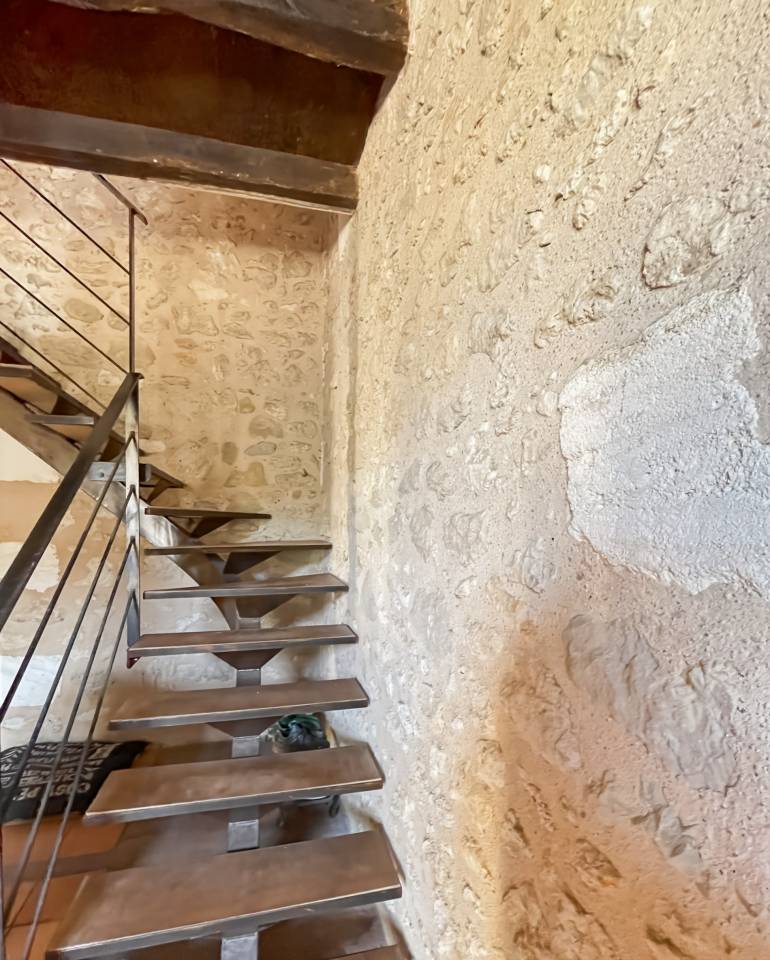 Propriété Equestre sur 10 hectares et maison en pierre