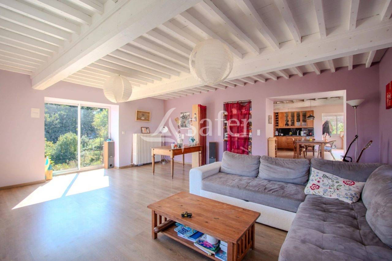 FERME TRADITIONNELLE EN PIERRE - MONTROMANT