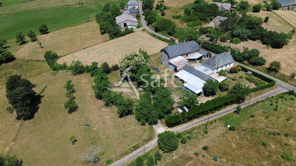 Propriété agricole bâtie d'environ 32 ha 50 en plusieurs ilot