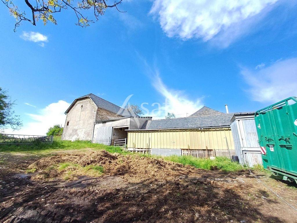 Propriété agricole bâtie d'environ 32 ha 50 en plusieurs ilot